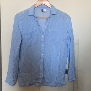 Pin strip lightweight button down